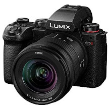 Panasonic fotocamera full frame